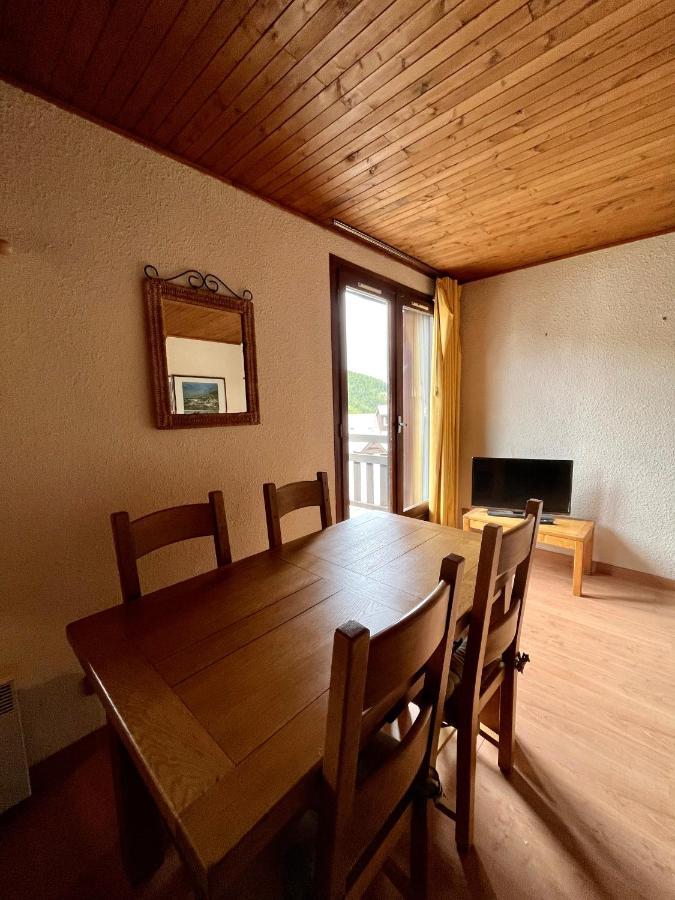 Risoul - Les Airelles - 6 A 8 Couchages - Rue Principale/ Commercante Exteriör bild